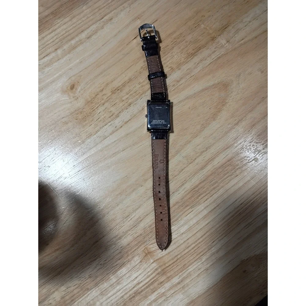 Bulova Tank Watch Womens Silver Tone w/Date 96M19 Replaced Battery Leather Band